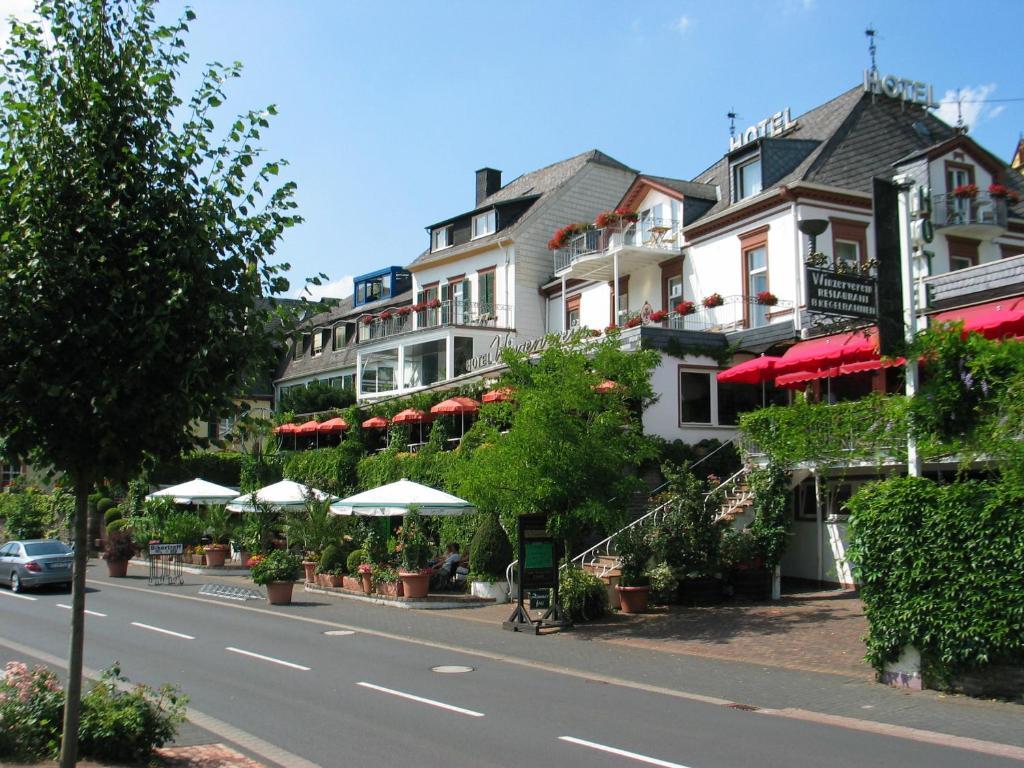 Hotel Winzerverein Целтинген-Рахтиг Екстериор снимка
