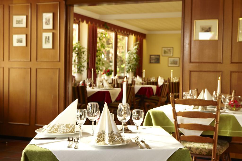 Hotel Winzerverein Целтинген-Рахтиг Екстериор снимка
